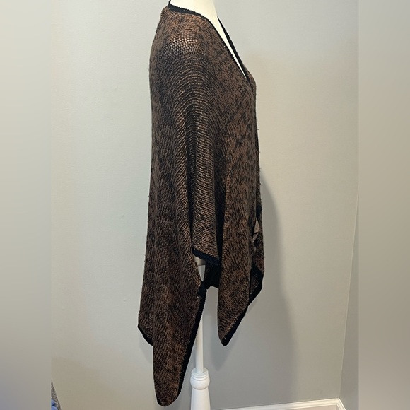Soft Surroundings Shawl One Size Mei Ling Knit Sweater Cape Poncho Brown Black - Picture 6 of 12